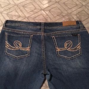 Seven7 Jeans